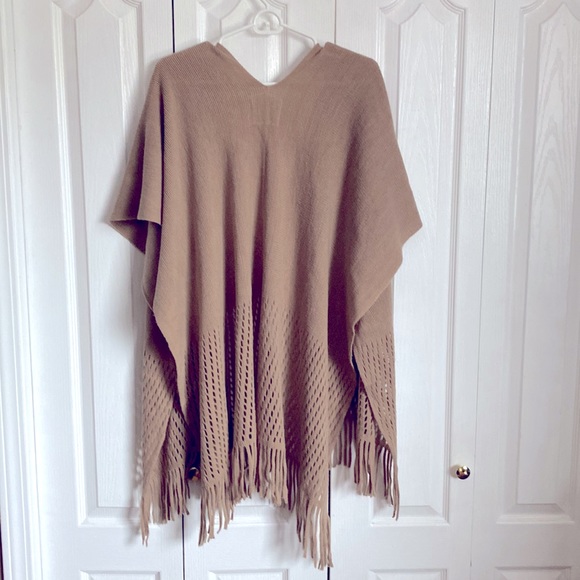 Boho Poncho wrap scarf top in cocoa colour - Picture 5 of 5